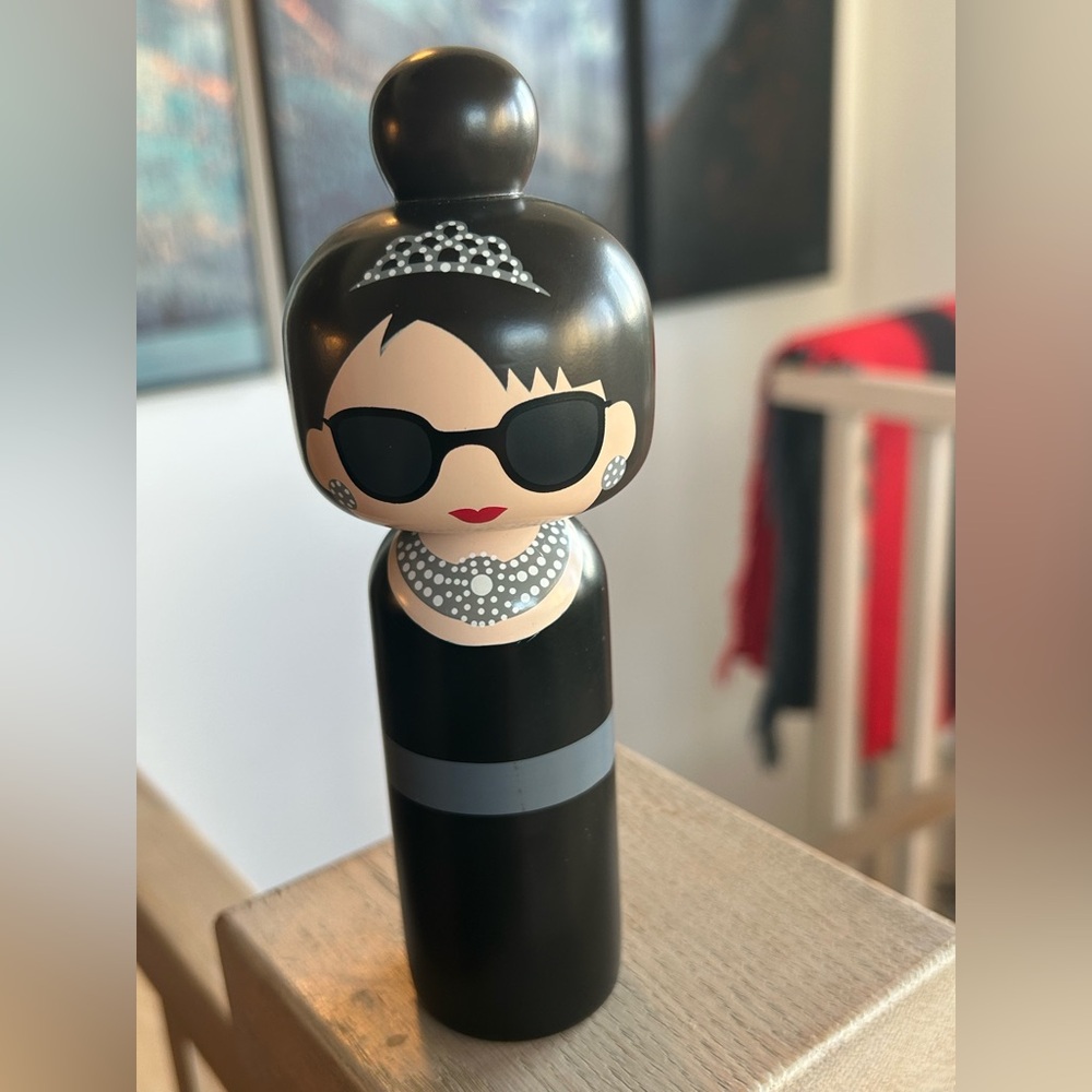 Audrey Hepburn Inspired Lucie Kaas Kokeshi Doll - Picture 2 of 8